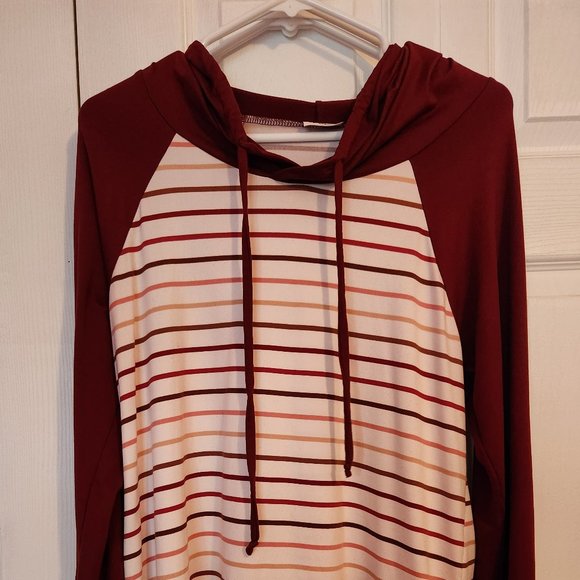 Pulse Boutique Pullover - Picture 1 of 3